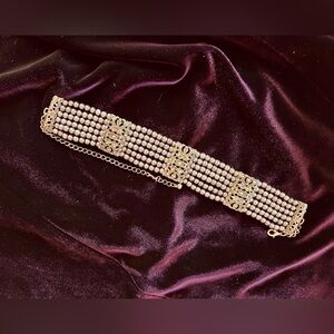 Chic Grey Beaded Choker Necklace with Gold Accents and iridescent Stones